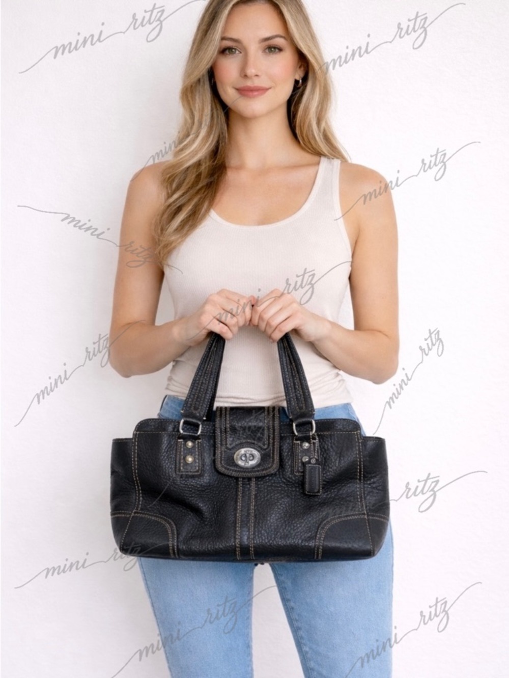 Coach Hampton Carryall EUC
